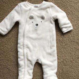 NWOT Super Soft Warm Outer Layer with Footies